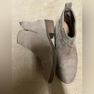 Universal Thread Suede Bootie